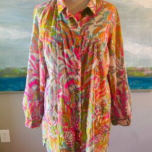 Lilly Pulitzer Colorful Button-Up Shirt with pockets. XL